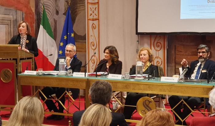 “No woman no panel”: troppi uomini nei dibattiti